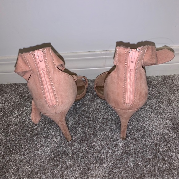 Madden Girl bow heels - Picture 3 of 3